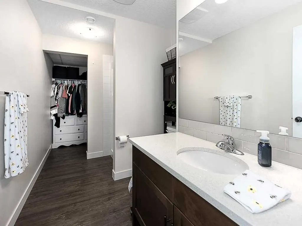 2461 Baysprings Link SW Airdrie AB T4B 4C6