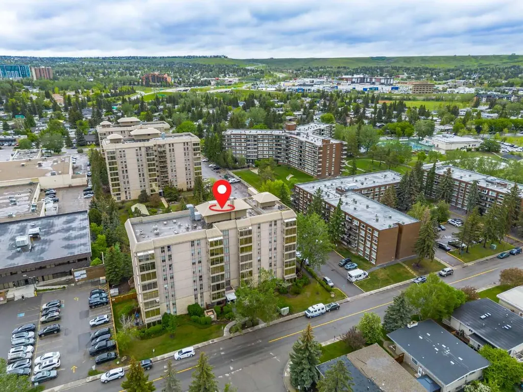 4554 Valiant Drive NW Calgary AB T3A 2V5