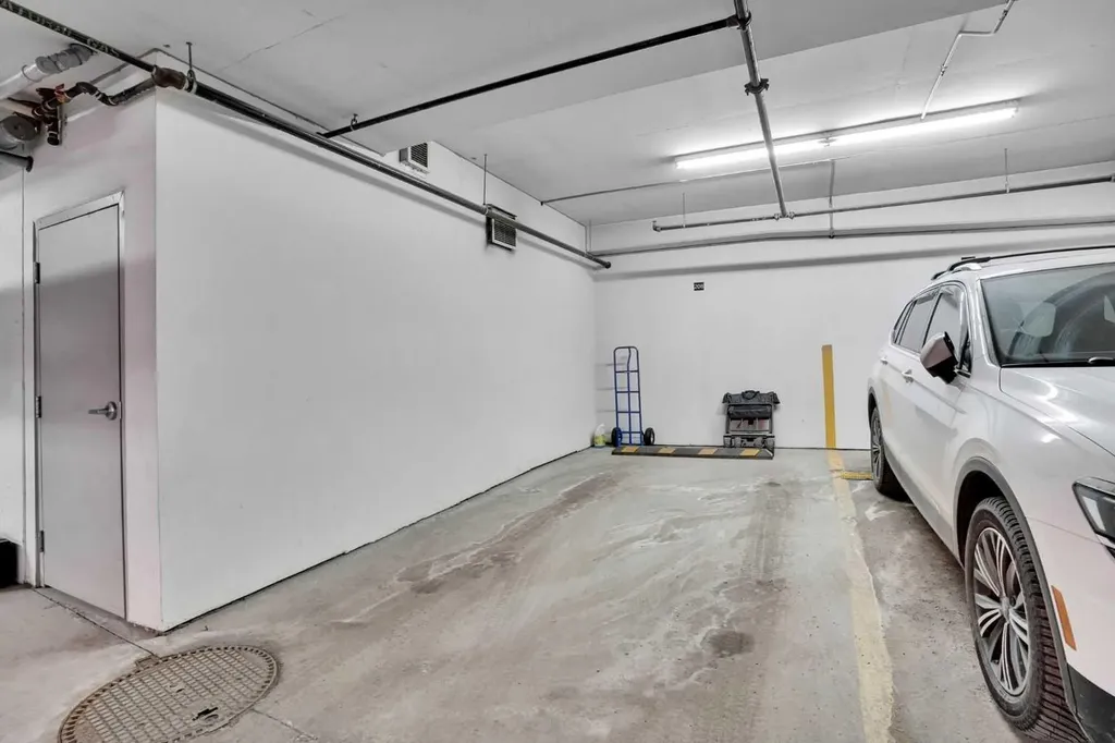 402 Marquis Lane SE Calgary AB T3M 2G7