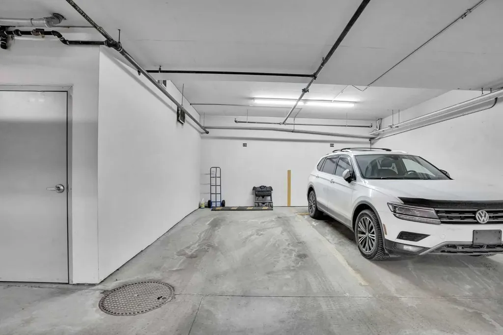 402 Marquis Lane SE Calgary AB T3M 2G7