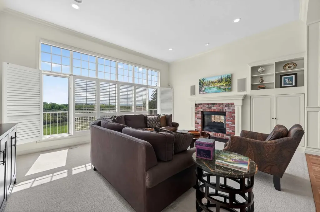 27 Hillcrest Estates Rural Rocky View County AB T3Z 2B9