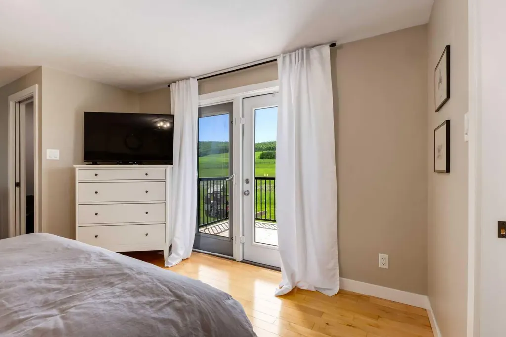 210037 274 Avenue W Rural Foothills County AB T1S 3C1