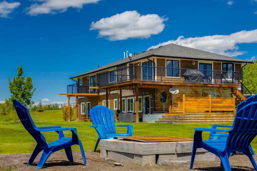 210037 274 Avenue W Rural Foothills County AB T1S 3C1