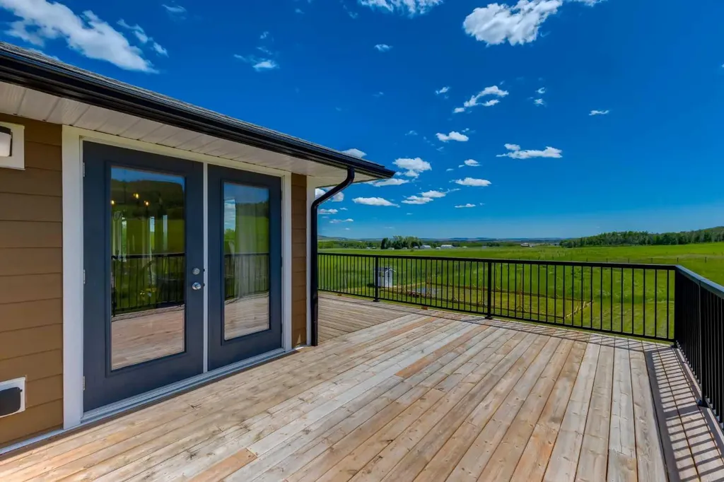 210037 274 Avenue W Rural Foothills County AB T1S 3C1