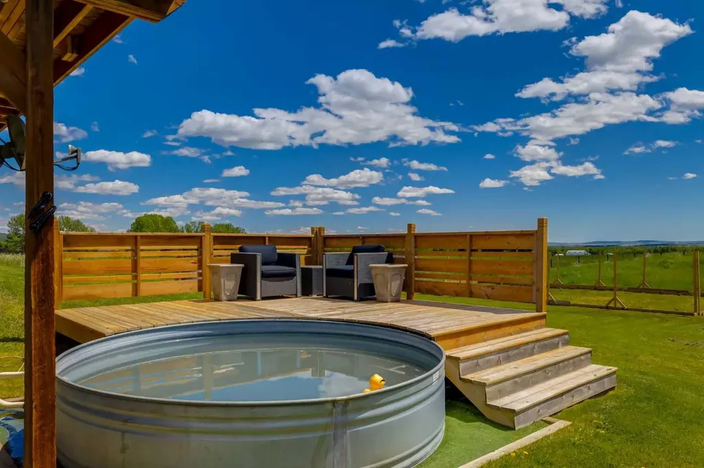 210037 274 Avenue W Rural Foothills County AB T1S 3C1