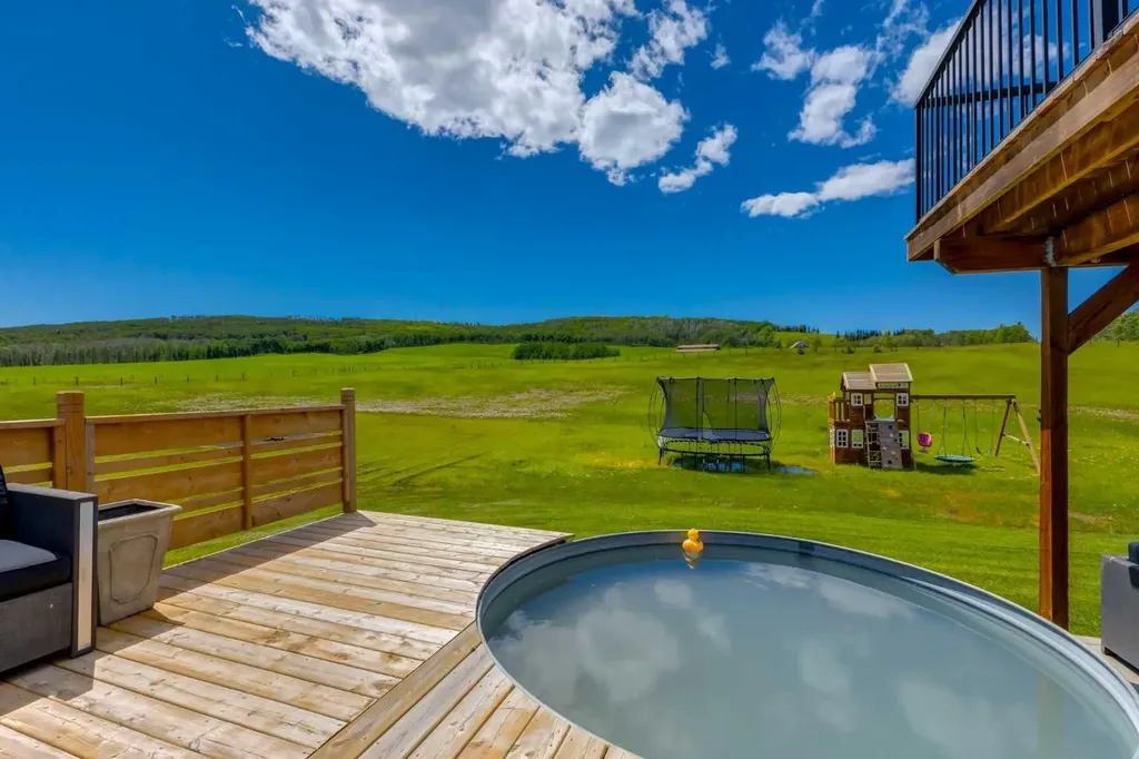 210037 274 Avenue W Rural Foothills County AB T1S 3C1