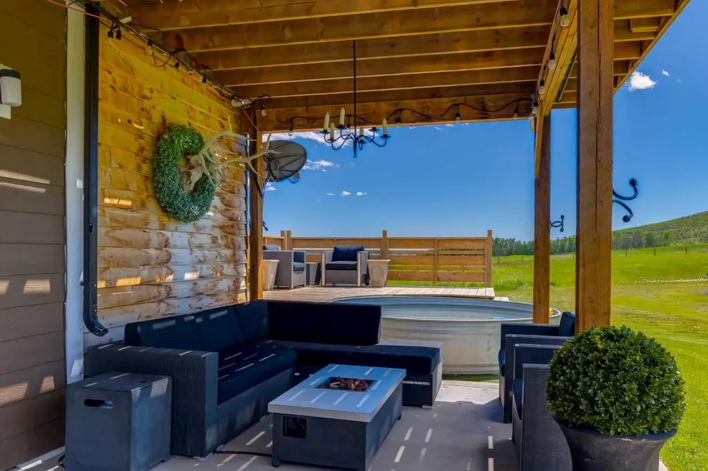 210037 274 Avenue W Rural Foothills County AB T1S 3C1