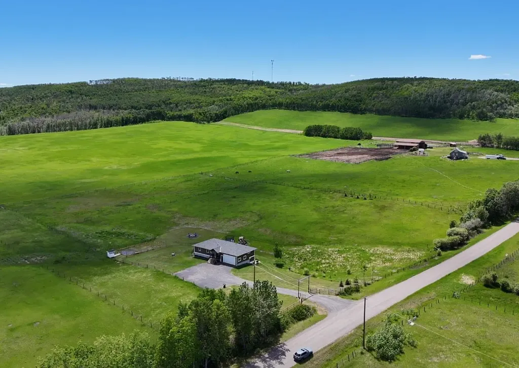 210037 274 Avenue W Rural Foothills County AB T1S 3C1