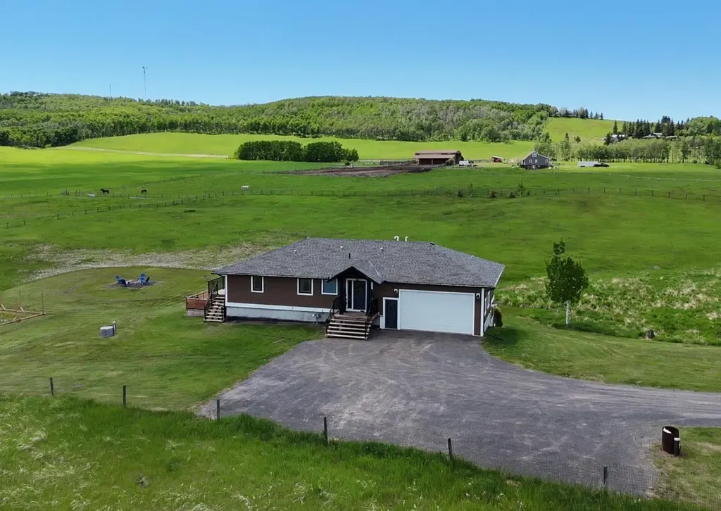 210037 274 Avenue W Rural Foothills County AB T1S 3C1