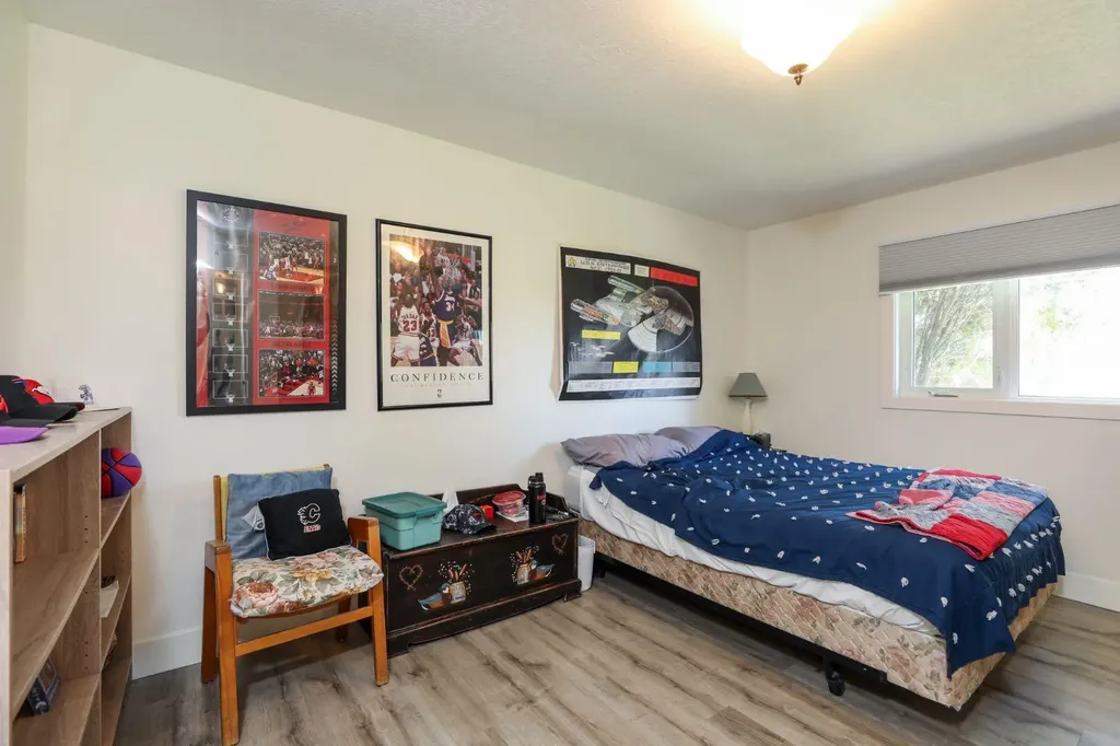 54 N 4 Street E Magrath AB T0K 1J0