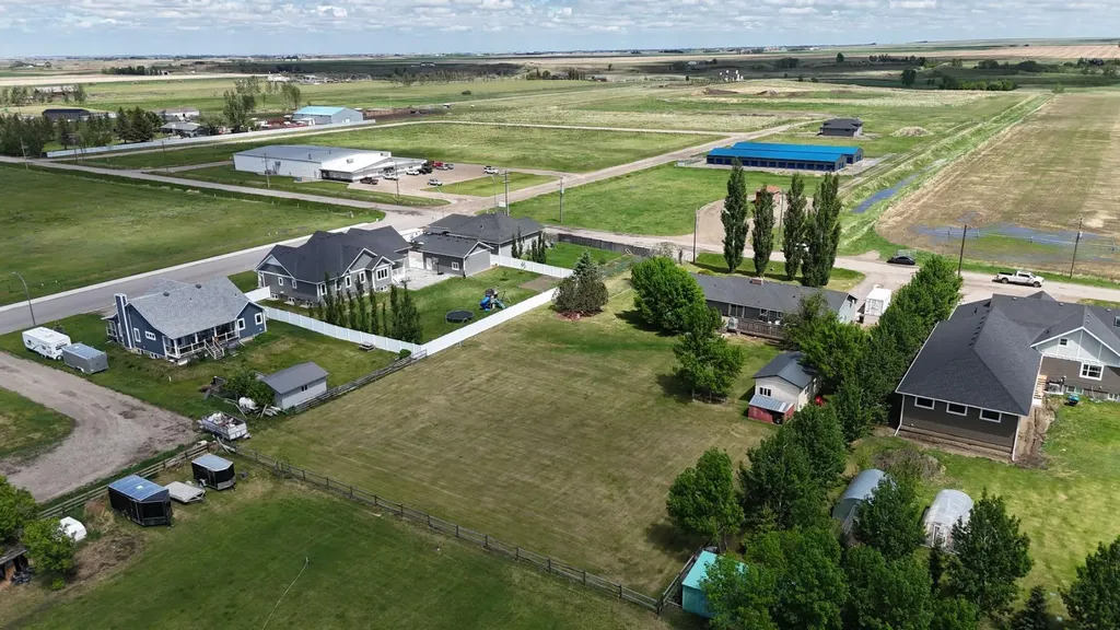 54 N 4 Street E Magrath AB T0K 1J0