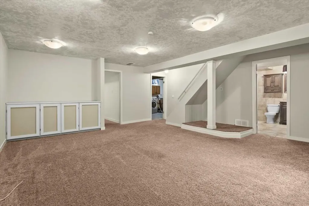 72 Marquis Place SE Airdrie AB T4A 1Z1