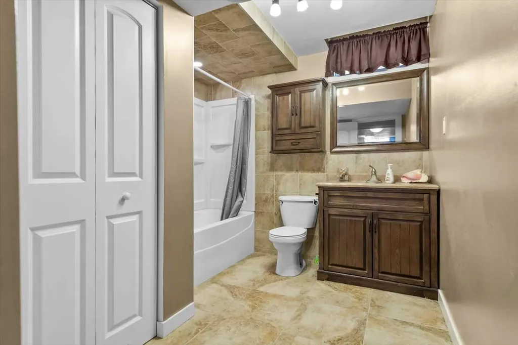 72 Marquis Place SE Airdrie AB T4A 1Z1
