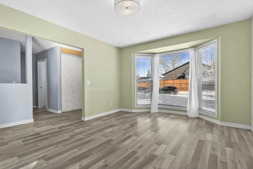 72 Marquis Place SE Airdrie AB T4A 1Z1