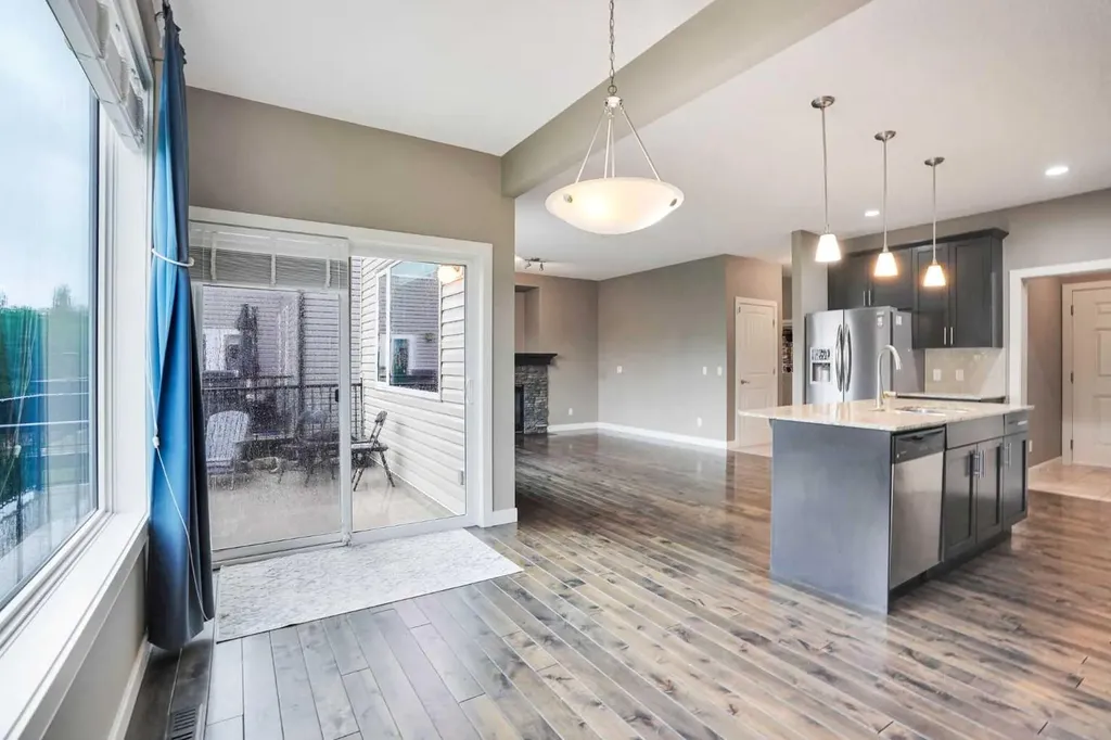 3 Sunset Court Cochrane AB T4C0G3