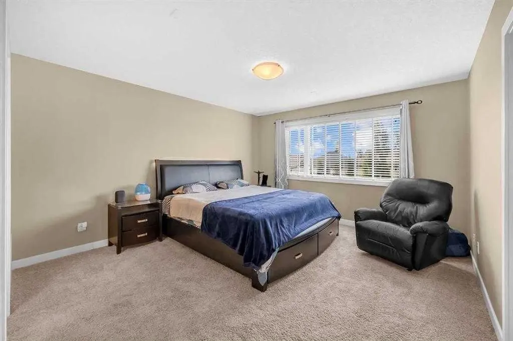3 Sunset Court Cochrane AB T4C0G3