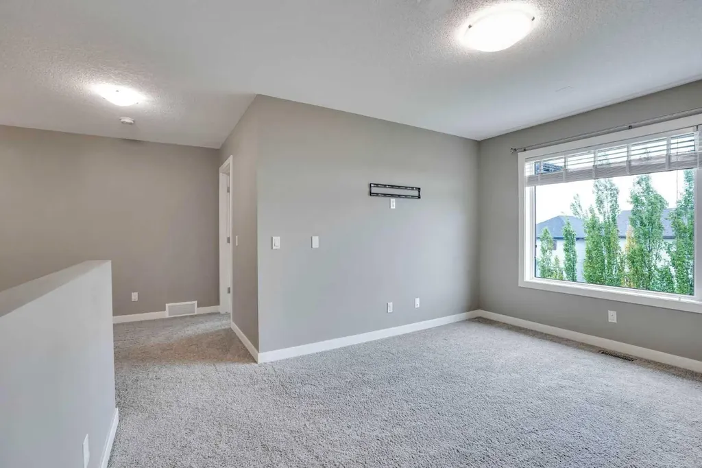 3 Sunset Court Cochrane AB T4C0G3