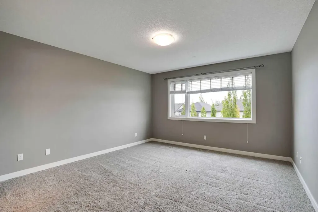 3 Sunset Court Cochrane AB T4C0G3