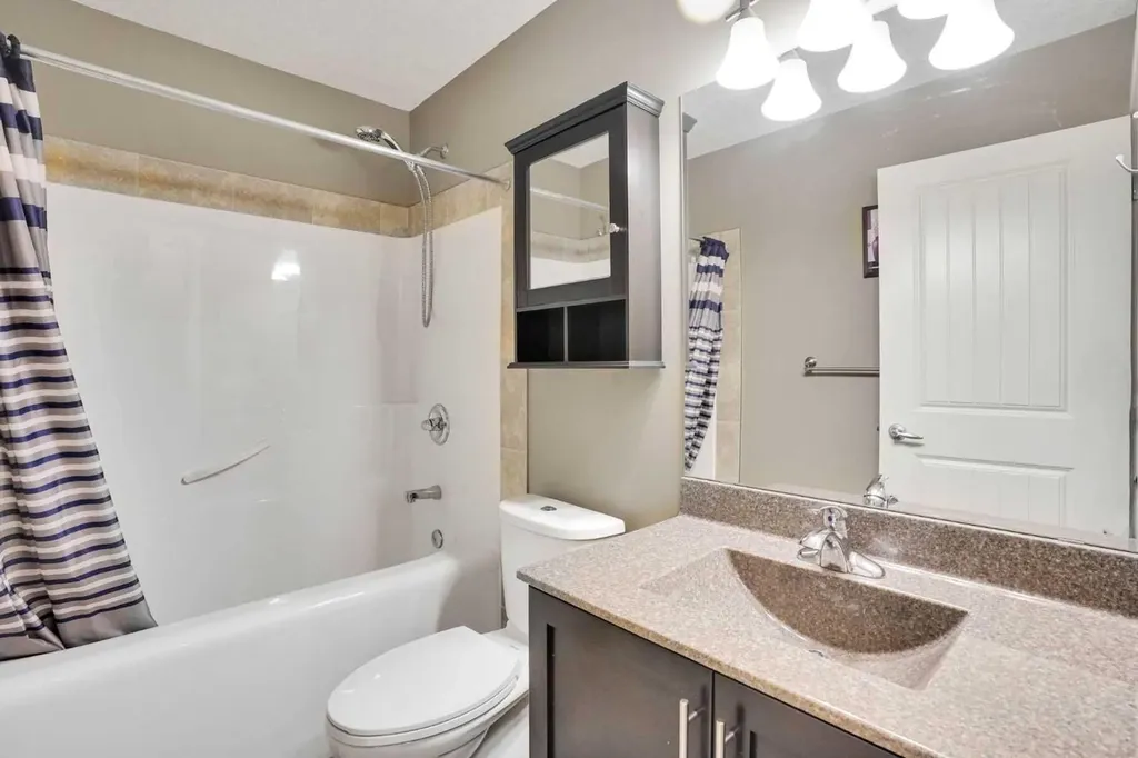 3 Sunset Court Cochrane AB T4C0G3
