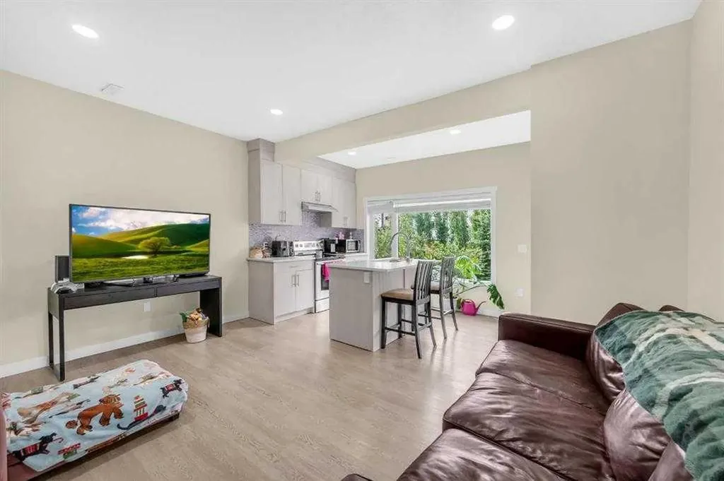 3 Sunset Court Cochrane AB T4C0G3