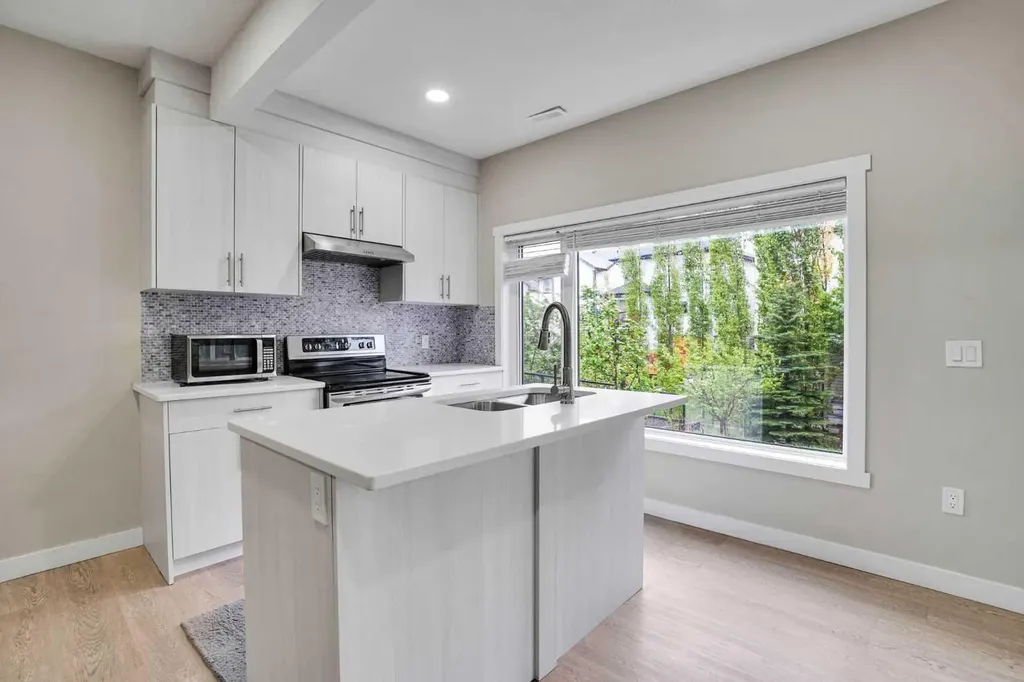 3 Sunset Court Cochrane AB T4C0G3