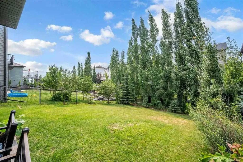 3 Sunset Court Cochrane AB T4C0G3