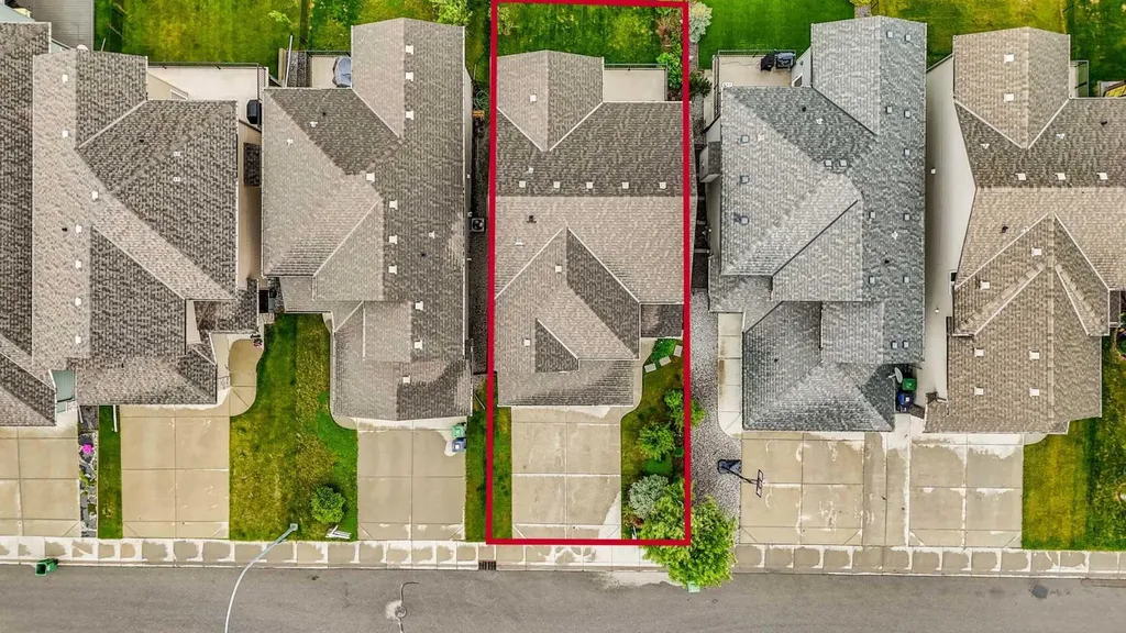 3 Sunset Court Cochrane AB T4C0G3