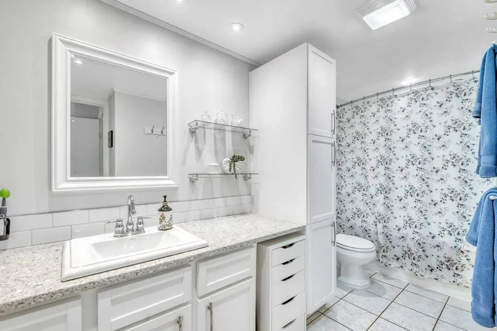 10120 Brookpark Boulevard SW Calgary AB T2W 3G3