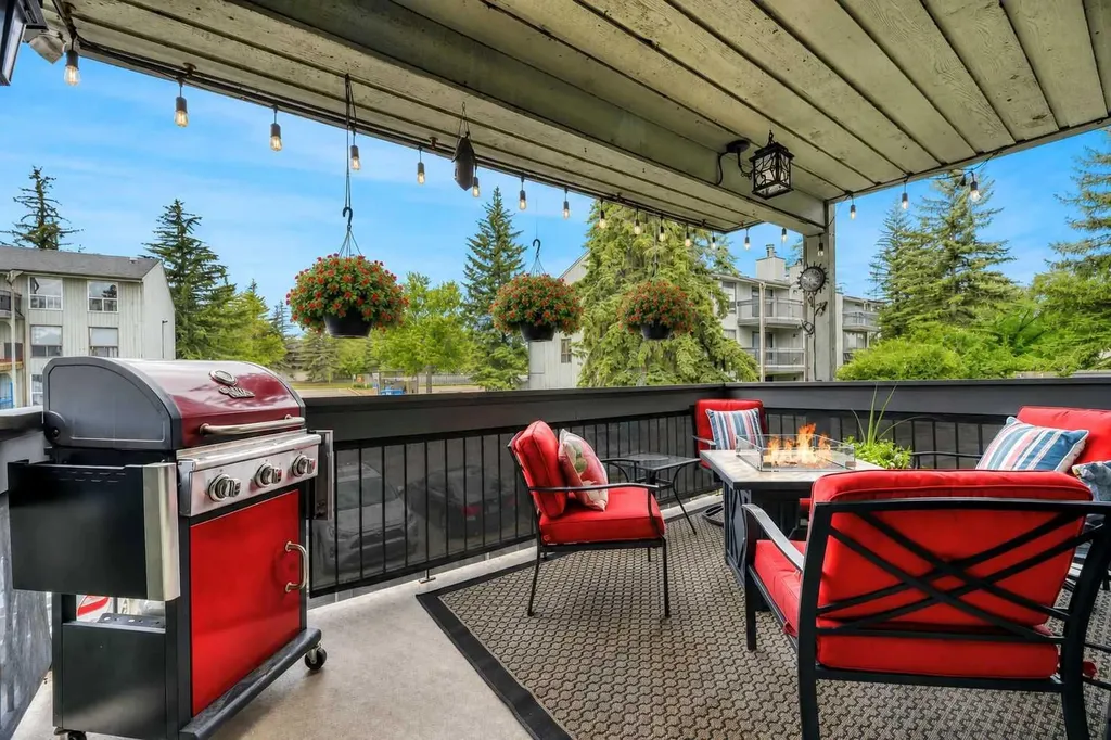 10120 Brookpark Boulevard SW Calgary AB T2W 3G3