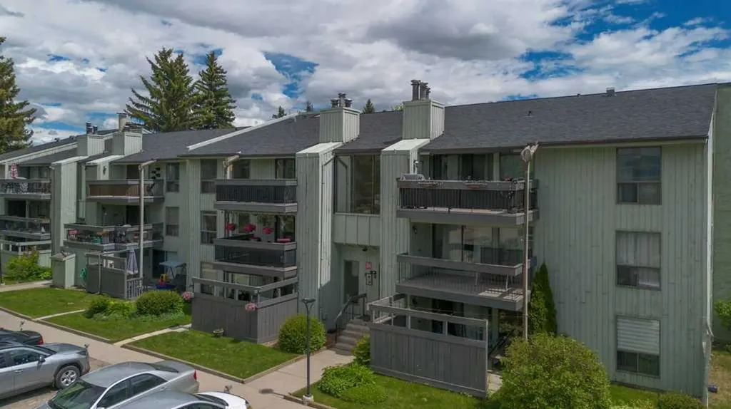 10120 Brookpark Boulevard SW Calgary AB T2W 3G3