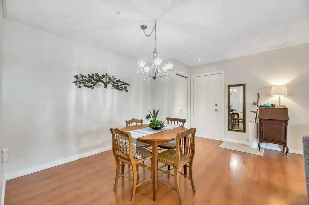 10120 Brookpark Boulevard SW Calgary AB T2W 3G3