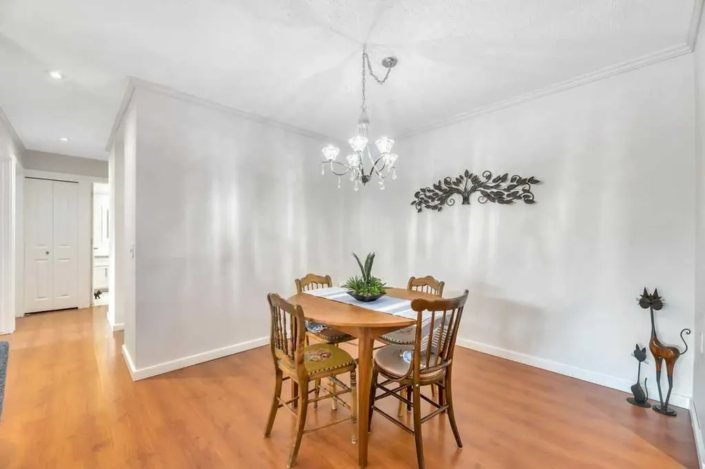 10120 Brookpark Boulevard SW Calgary AB T2W 3G3
