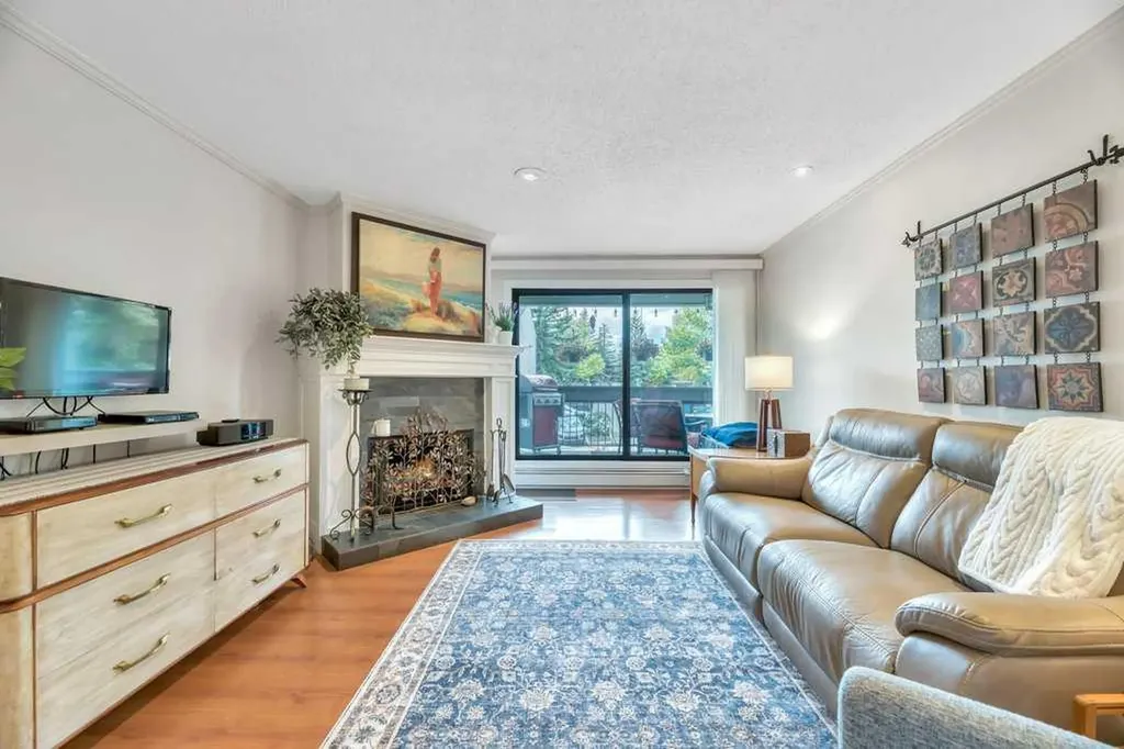 10120 Brookpark Boulevard SW Calgary AB T2W 3G3