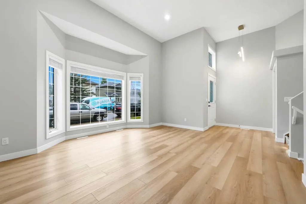 115 Coverdale Way NE Calgary AB T3K 4J5