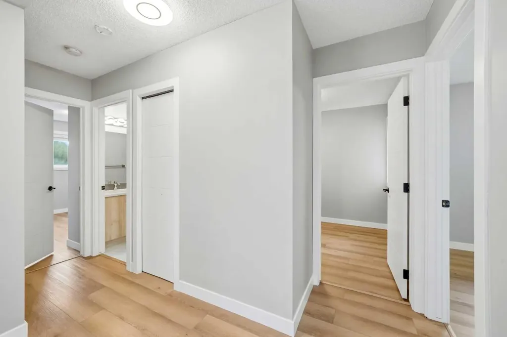 115 Coverdale Way NE Calgary AB T3K 4J5