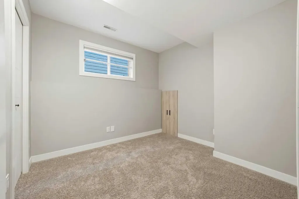 115 Coverdale Way NE Calgary AB T3K 4J5