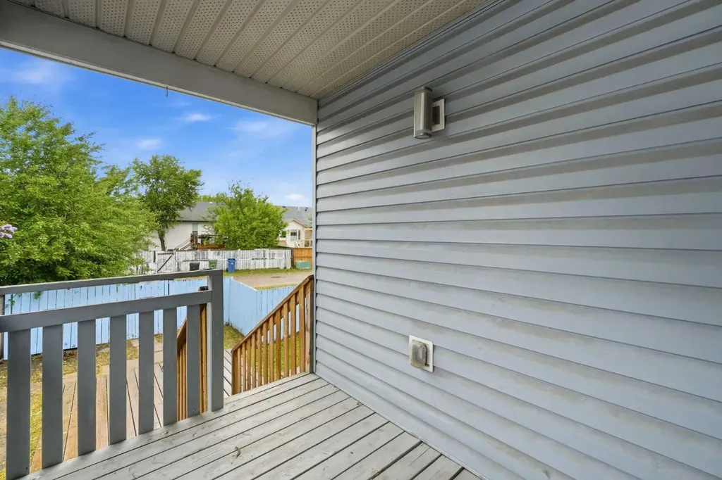 115 Coverdale Way NE Calgary AB T3K 4J5