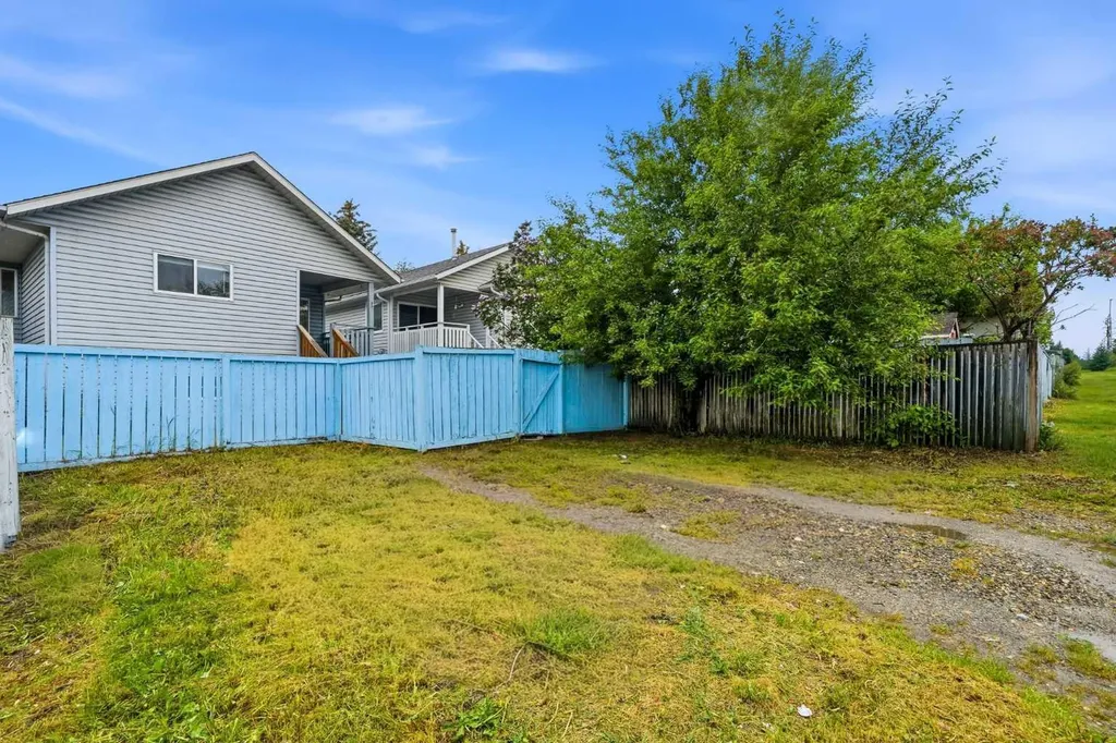 115 Coverdale Way NE Calgary AB T3K 4J5
