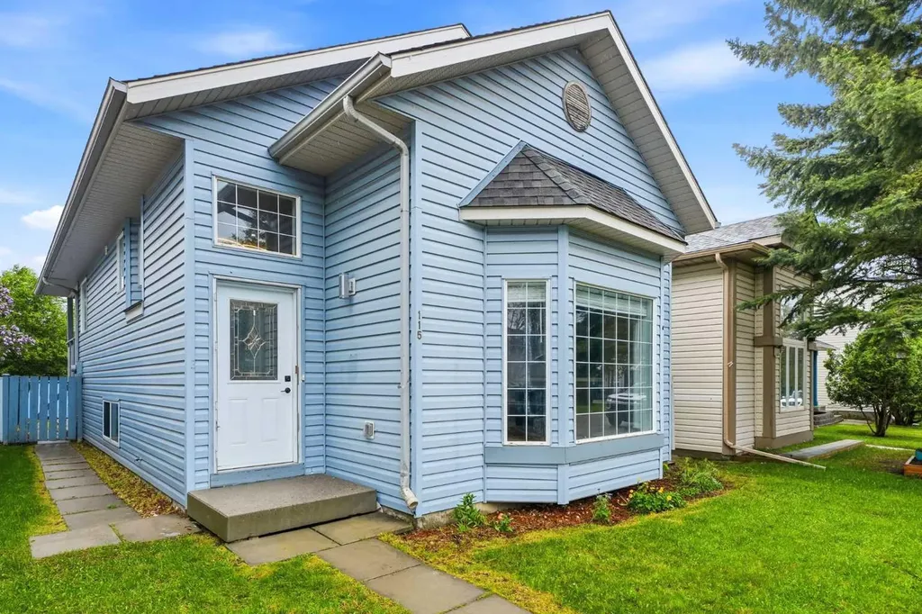 115 Coverdale Way NE Calgary AB T3K 4J5