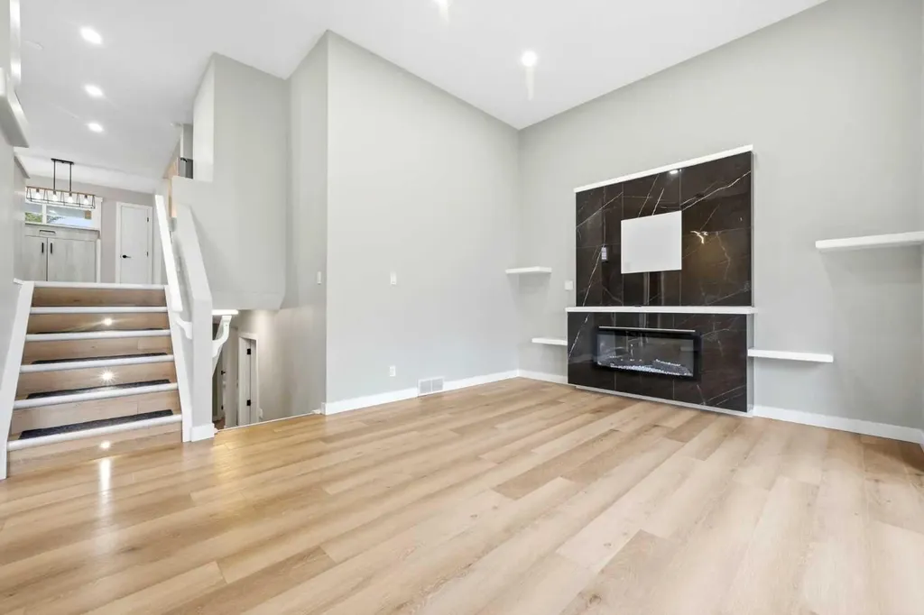 115 Coverdale Way NE Calgary AB T3K 4J5