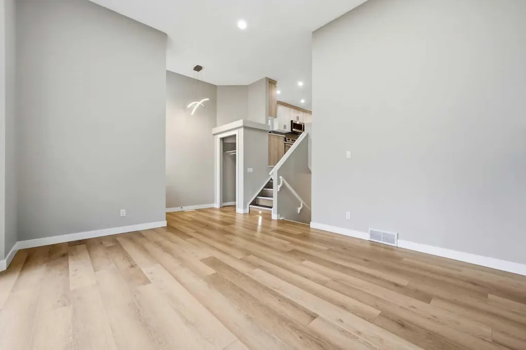 115 Coverdale Way NE Calgary AB T3K 4J5