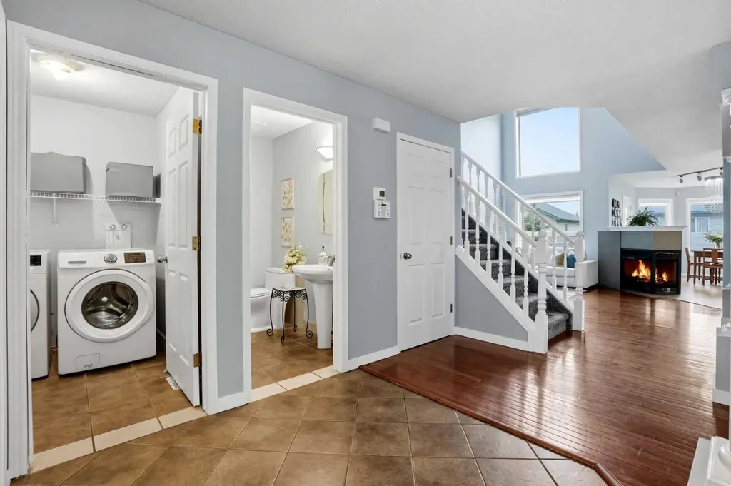 390 Douglas Ridge Circle SE Calgary AB T2Z 3H6