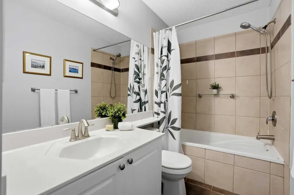 390 Douglas Ridge Circle SE Calgary AB T2Z 3H6