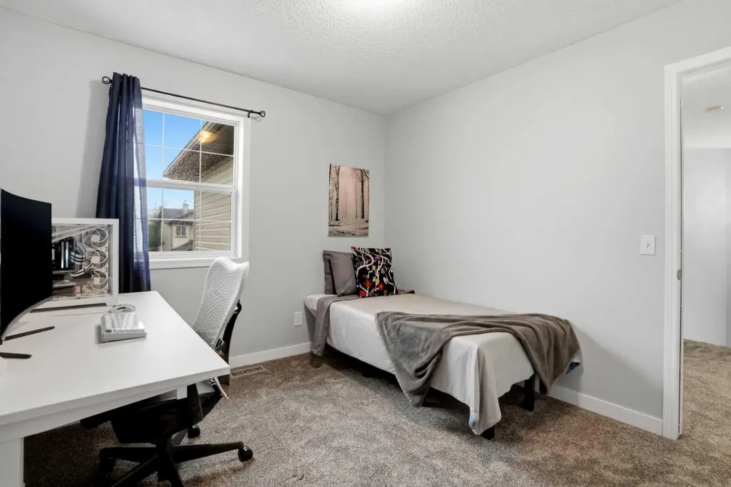 390 Douglas Ridge Circle SE Calgary AB T2Z 3H6