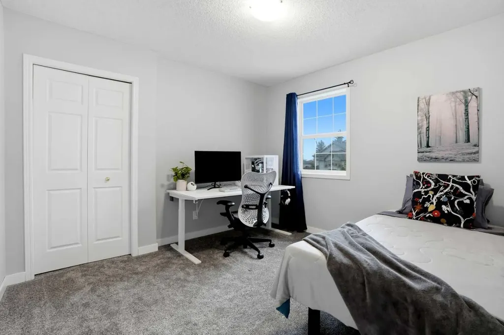 390 Douglas Ridge Circle SE Calgary AB T2Z 3H6