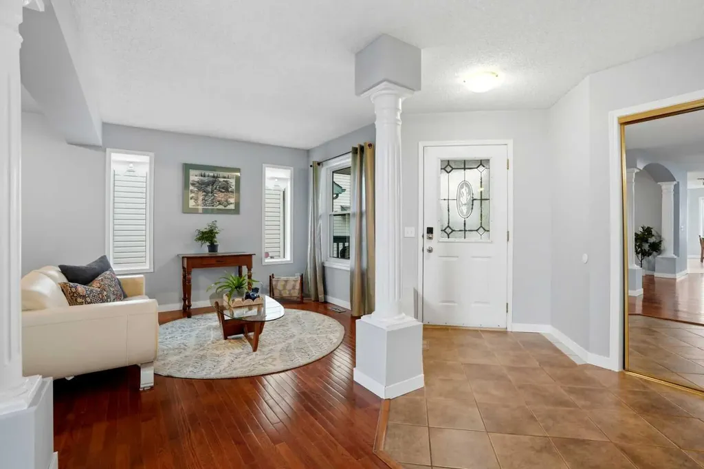 390 Douglas Ridge Circle SE Calgary AB T2Z 3H6