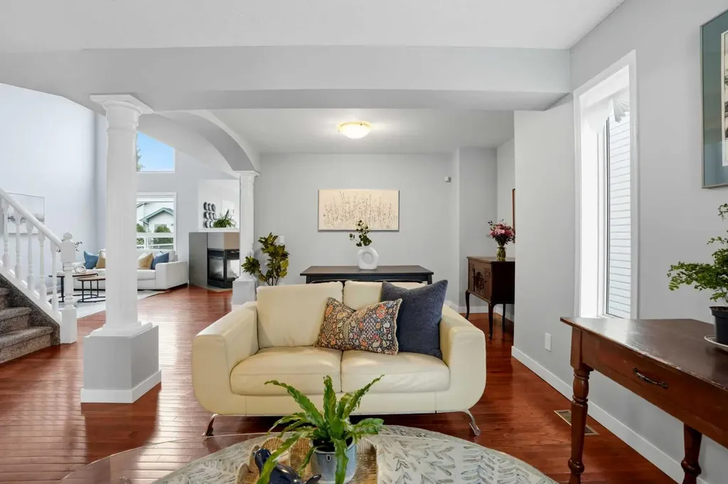 390 Douglas Ridge Circle SE Calgary AB T2Z 3H6