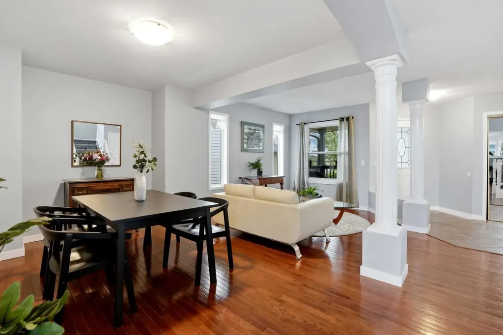 390 Douglas Ridge Circle SE Calgary AB T2Z 3H6