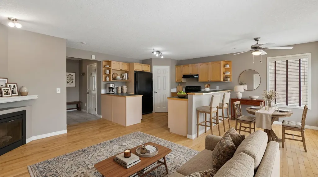 25 Hidden Creek Rise NW Calgary AB T3A6L3