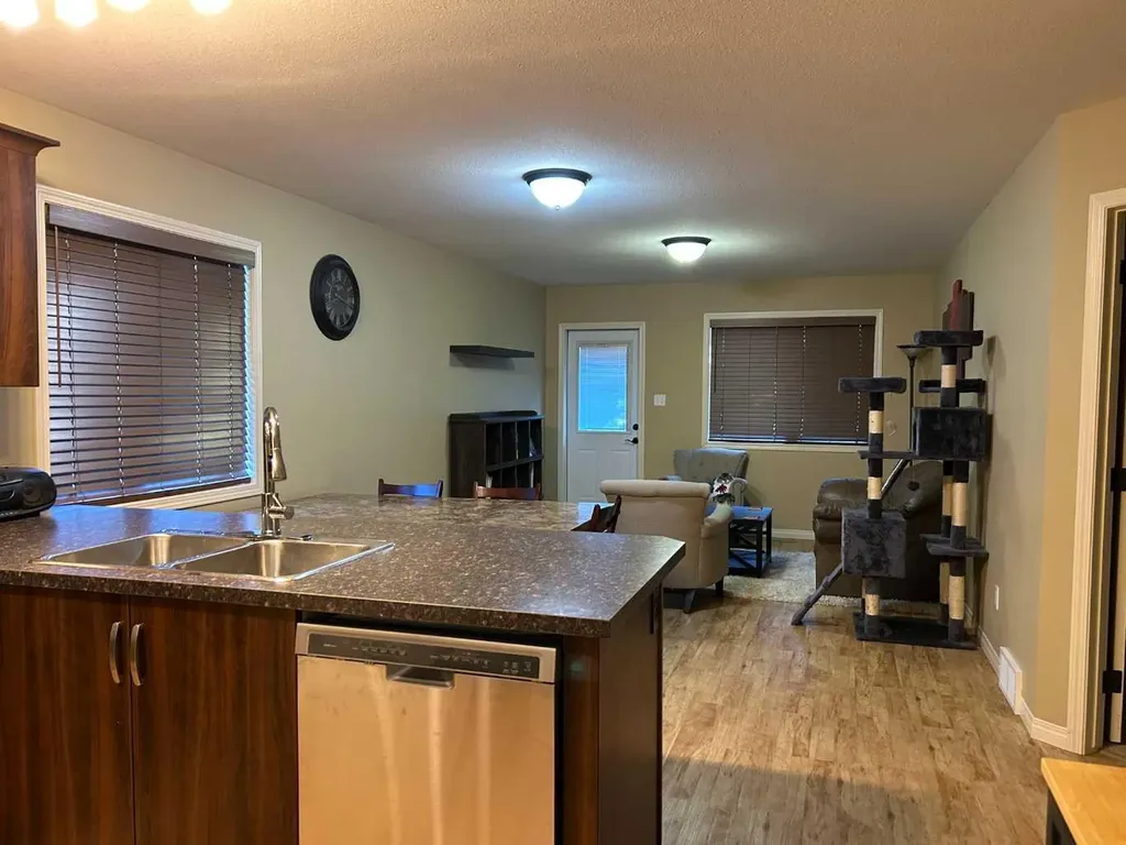 5026 41 Street Taber AB T1G 0C4